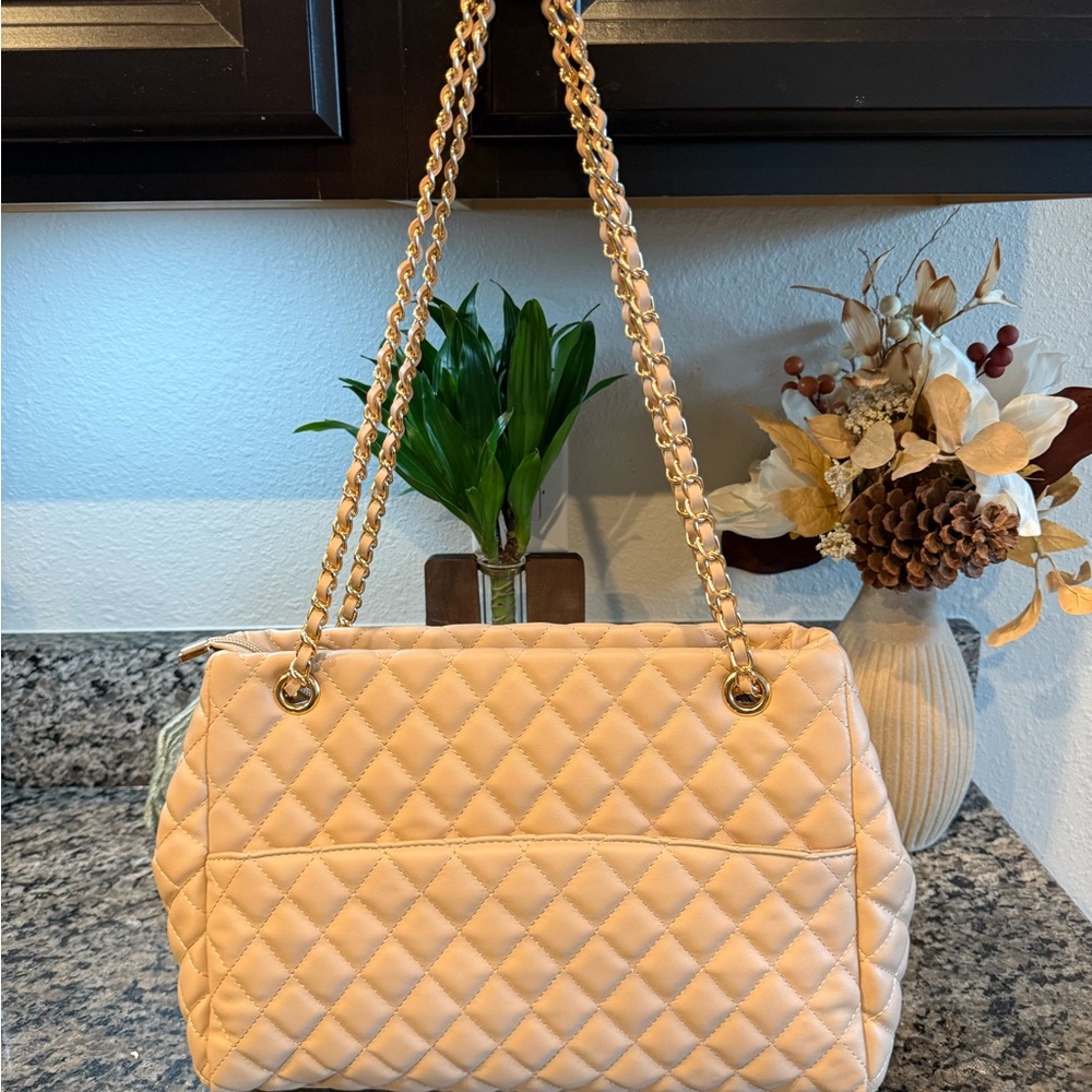 Quilted Bag - Picture 2 of 4